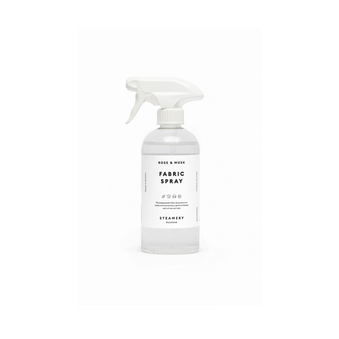 Køb Tekstil Spray // Fabric Spray | 119,95 | Fri fragt over 149 kr. | Hurtig levering | Dag til dag levering | Steamery | Rent og friskt uden vand, Reducerer statisk elektricitet, Room Spray, Sko Spray, Tøj Spray, Dampjern, Strygejern, Tøjdamper