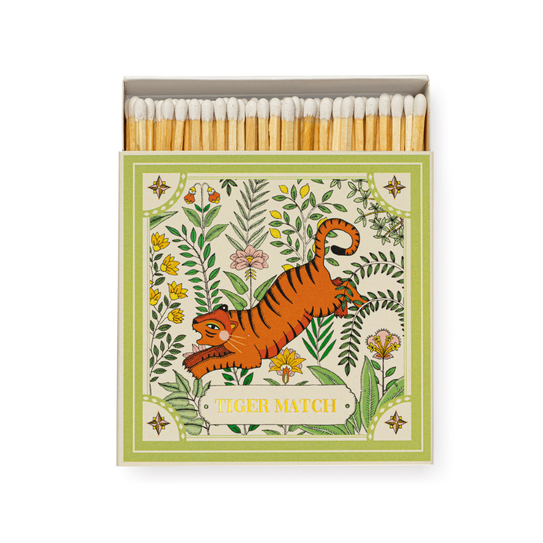 Køb Æske med 100 tændstikker - Ariane's Green Tiger | 69,95 | Fri fragt over 149 kr. | Hurtig levering | Dag til dag levering | Archivist Gallery |