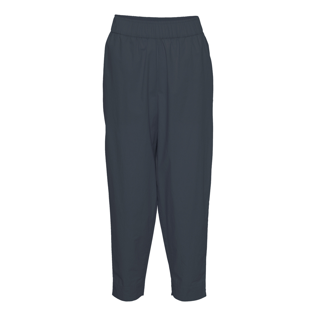 Bukser Oslo Ankle er elegante bukser med elastik i taljen & smalle i ben. Ankelbukser i økologisk bomuld. Flere farver | Hurtig levering | fri fragt fra 149kr 
