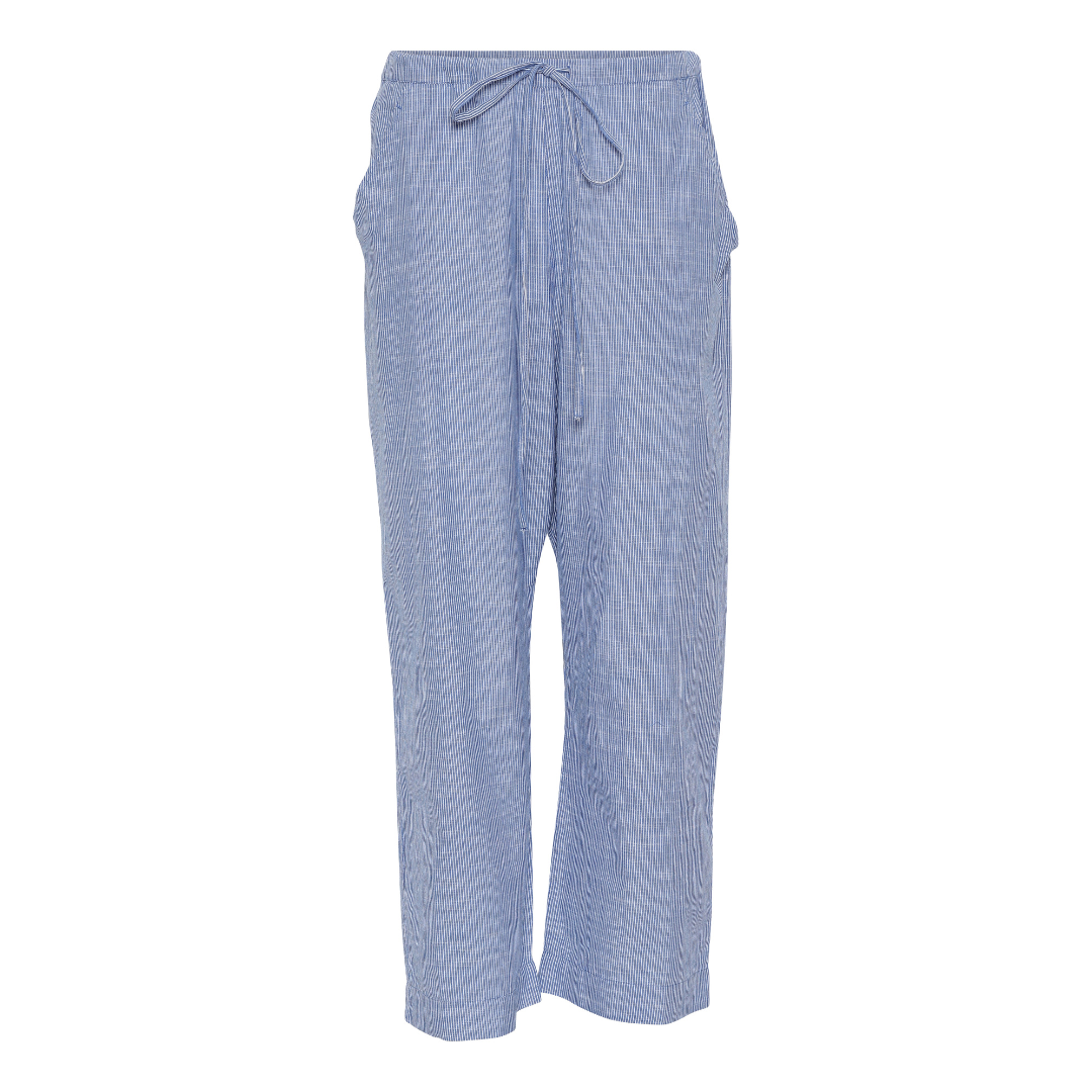 Køb Bukser Milano string Ankel | 549,00 | Findes i flere farver | Fri fragt over 149 kr. | Hurtig levering | Dag til dag levering | Frau | tidløs, klassisk, casual, økologisk bomuld, langtidsholdbar, løse bukser, bomuldsbukser, økologisk bukser, økologisk, miljøbevidst