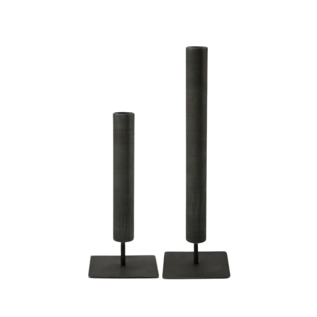 Køb Lysestage Kolo Sort | fra 129,95 | Flere størrelser | Fri fragt over 149 kr. | Hurtig levering | Dag til dag levering | House Doctor, Stage, Kertelys, Til almindelige lys, Standardlys