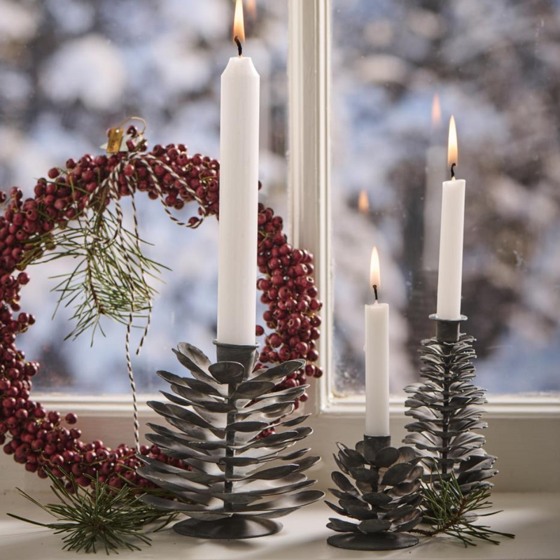 Køb Lysestage kogle | fra 79,95 | Fri fragt over 249 kr. | Hurtig levering | Dag til dag levering | Ib Laursen | Stage, Lys, Stearinlys, kalenderlys, Kalenderstage, Adventsstage, Dekoration, Juledekoration