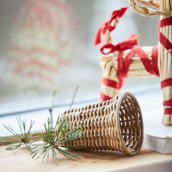 Køb Klokke Cane | fra 139,95 | Fri fragt over 149 kr. | Hurtig levering | Dag til dag levering | Ib Laursen | Dekoration, Jul, Julepynt, Pynt, Borddækning, Ophæng, Rattan, Rattanklokke, Rattanpynt, Julepynt i rattan, Klokke, Juleklokke