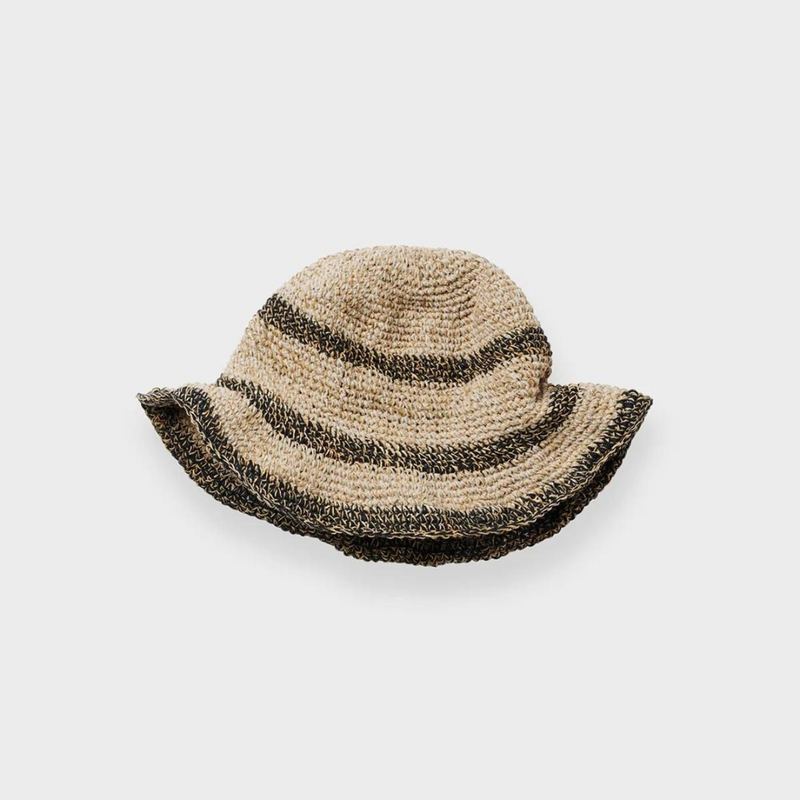 Køb Solhat // Sun Hat - strib | 369,00 | Findes i flere farver | Fri fragt over 149 kr. | Hurtig levering | Dag til dag levering | CARE BY ME | tidløs, hamp, bomuld, sommerhat, strandhat, naturlig hat, solhat, bomuldshat, hamphat, bomuld og hamp solhat