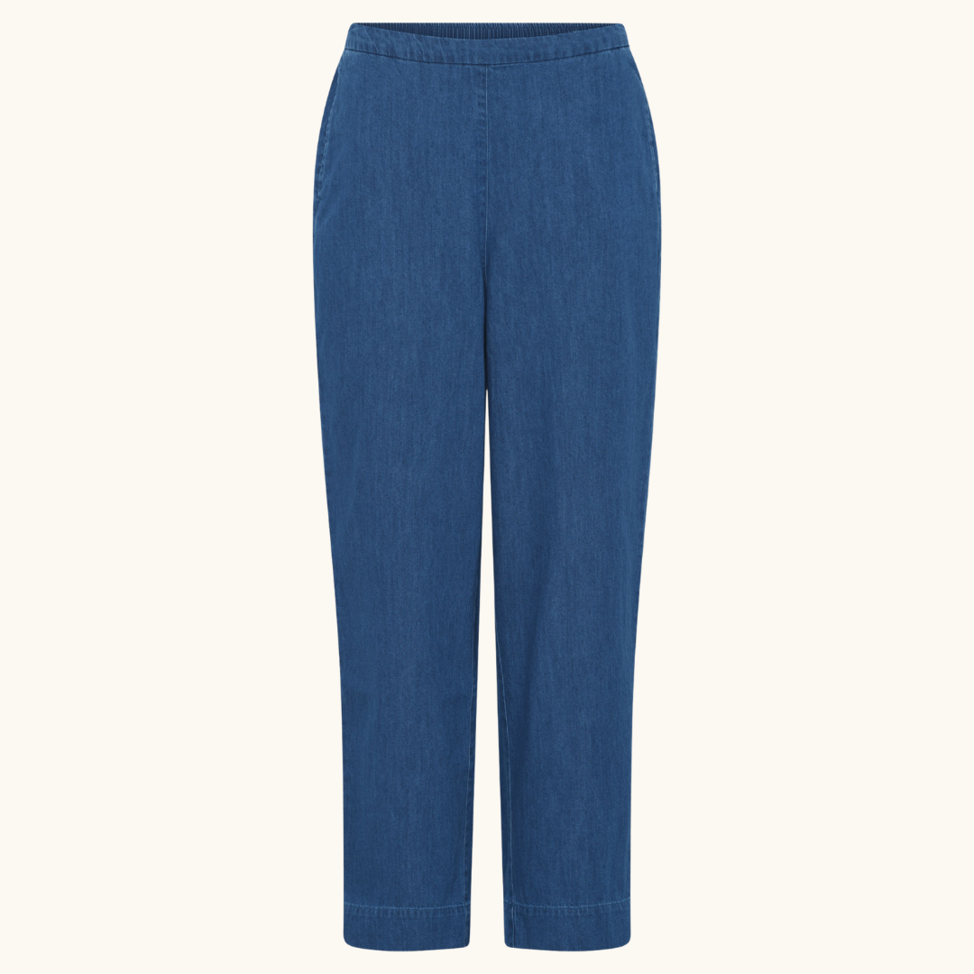 Mellemblå denim bukser med elastik i taljen og lige benforløb