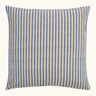 Blåt og cremefarvet stribet bomuldspudebetræk 60x60 cm med tætte lodrette striber