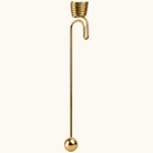 Guldfarvet metal balancelysholder med spiralformet top, krog og kugle i bunden