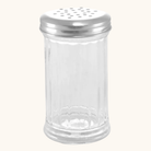 Klassisk sukkerstrøer i klart glas med perforeret stållåg i retrostil