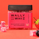 Wally and Whiz vingummi i gennemsigtig bøtte med rød etiket og sort låg, solbær med jordbær