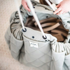 Køb Pusletaske og Babymåtte alt i én Økologisk Bomuld - Meadow Green | 579,00 | Fri fragt over 149 kr. | Hurtig levering | Dag til dag levering | Play&Go | funktionelle 3-i-1, Babymåtte, Opbevaringstaske, Pusletaske, Til baby, Til børn, Legetæppe, Legemåtte, Tæppe, Organic Babymat, Tawny Brown, Meadow green
