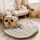 Køb Pusletaske og Babymåtte alt i én Økologisk Bomuld - Meadow Green | 579,00 | Fri fragt over 149 kr. | Hurtig levering | Dag til dag levering | Play&Go | funktionelle 3-i-1, Babymåtte, Opbevaringstaske, Pusletaske, Til baby, Til børn, Legetæppe, Legemåtte, Tæppe, Organic Babymat, Tawny Brown, Meadow green