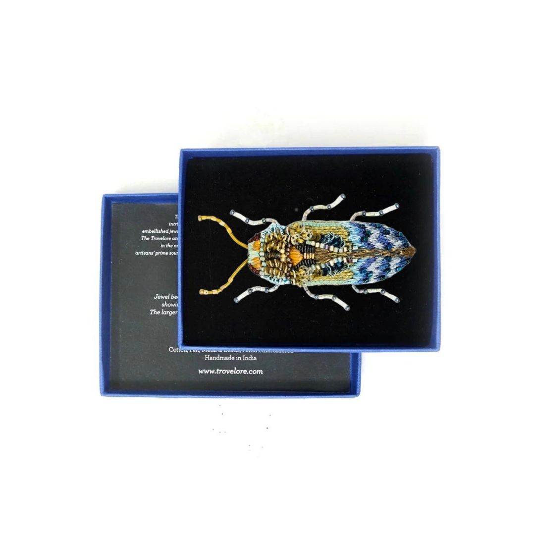 Køb Broche - Florentinus Beetle Brooch Pin | 419,00 | Fri fragt over 149 kr. | Hurtig levering | Dag til dag levering | TROVELORE | Vintage, Håndlavet, Hand made, Førsteklasses materialer, Godt design, Kvalitetsarbejde, Indien