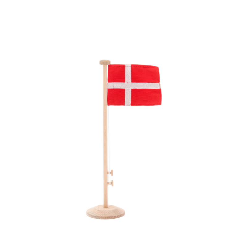 Køb Flagstang med dansk flag Natur Eg | fra 119,95 | Fri fragt over 149 kr. | Flere varianter | Hurtig levering | Dag til dag levering | Celebrate | Flag, Flagstang, Fødselsdagsflag, Borddækning, Fest, Fødselsdagfest, Pynteflag, Fødselsdag