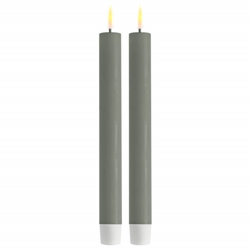 Køb Kronelys LED - sæt af 2 stk | 145,00 | Flere farver | Fri fragt over 149 kr. | Hurtig levering | Dag til dag levering | DELUXE HOMEART | LED-lys, LED-stearinlys, Stearinlys, Kunstigt lys, Batterilys, Lys med batterier, REAL FLAME™ 