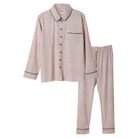 Køb Pyjamassæt Dotty Seersucker Ivory | 1.149,00 | Fri fragt over 149 kr. | Hurtig levering | Dag til dag levering | Habiba | Pyjamas, Pyjamas set, Pyjamassæt, Nattøj, Skjorte, Bukser, Til hverdag og fest 