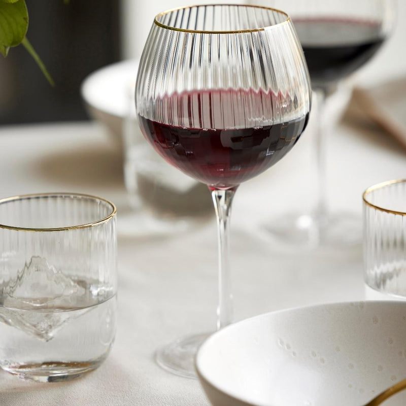 Køb Palermo Gold Glas Tumbler 35 cl | Fra 79,95 | Dag til dag levering | F&H, Lyngby Glas, Drikkeglas, Vandglas, Glas med guldkant, Glas med riller