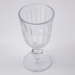 Køb Vinglas Klar Groove | 209,95 | Fri fragt over 149 kr. | Hurtig levering | Dag til dag levering | Nicolas Vahé, Society of Lifestyle | 4 vinglas, Sæt med 4, Glas, Drikkeglas, Glas på stilk, Glas på fod