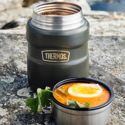 Køb Termo madbeholder Thermos Army - 470 ml | 289,95 | Fri fragt over 149 kr. | Hurtig levering | Dag til dag levering | Thermos | Flaske, Termo, Kaffe, Te, Kande, Madopbevaring, Kande, To go, Flaske med termo, Bæredygtig, rustfrit stål, Kold, Varm, Termokande