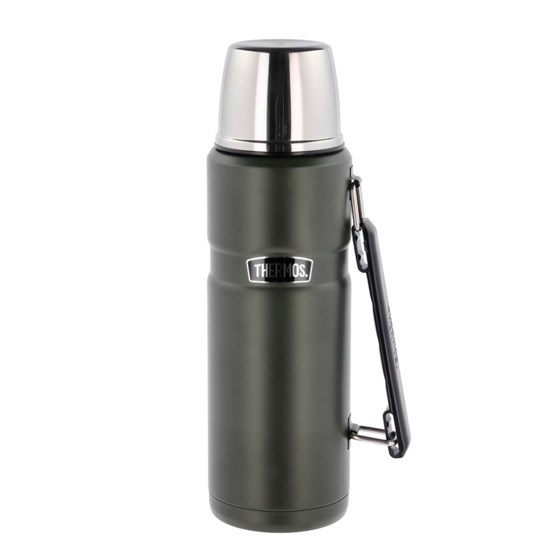 Køb Termoflaske Thermos Army | fra 279,95 | Fri fragt over 149 kr. | Hurtig levering | Dag til dag levering | Thermos | Flaske, Termo, Kaffe, Te, Kande, Madopbevaring, Kande, To go, Flaske med termo, Bæredygtig, rustfrit stål, Kold, Varm, Termokande