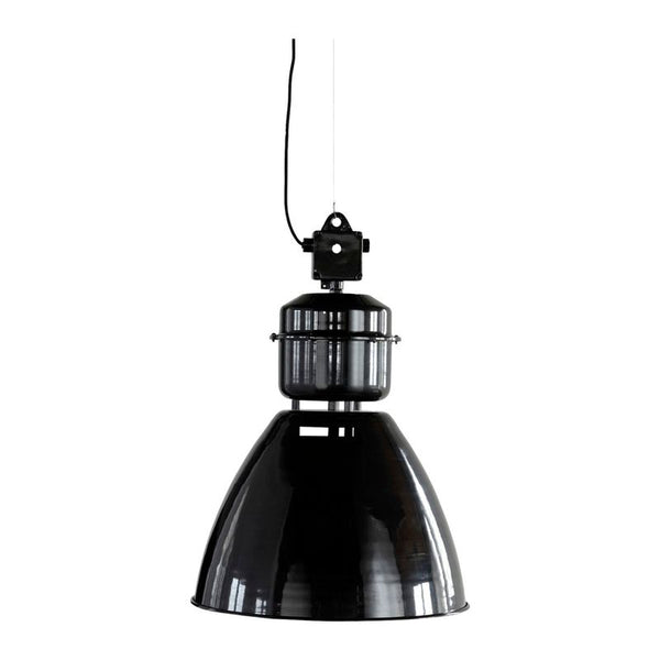 Køb Lampe Volumen Sort - stor | 4.199,00 | Fri fragt over 149 kr. | Hurtig levering | Dag til dag levering | House Doctor, Society of Lifestyle | Pendel, loftlampe, Køkkenlampe, Spisebordslampe, Tidsløst design, Hængelampe, Metal skærm