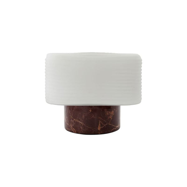 Køb Bordlampe Neat Brun | 1.999,00 | Fri fragt over 149 kr. | Hurtig levering | Dag til dag levering | House Doctor, Society of Lifestyle | Skrivebords lampe, Senge lampe, Hyggelig Lampe, Lampe, Lampe med skærm, Tidsløst design, Læselampe