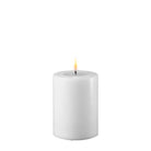 Køb Bloklys Hvid LED | fra 99,95 | Flere størrelser | Fri fragt over 149 kr. | Hurtig levering | Dag til dag levering | DELUXE HOMEART | LED-lys, LED-bloklys, Bloklys, Kunstigt lys, Batterilys, Lys med batterier, REAL FLAME™ 