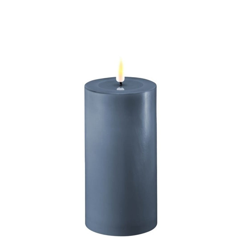 Køb Bloklys Pastel Blå  LED | fra 99,95 | Flere størrelser | Fri fragt over 149 kr. | Hurtig levering | Dag til dag levering | DELUXE HOMEART | LED-lys, LED-bloklys, Bloklys, Kunstigt lys, Batterilys, Lys med batterier, REAL FLAME™ 