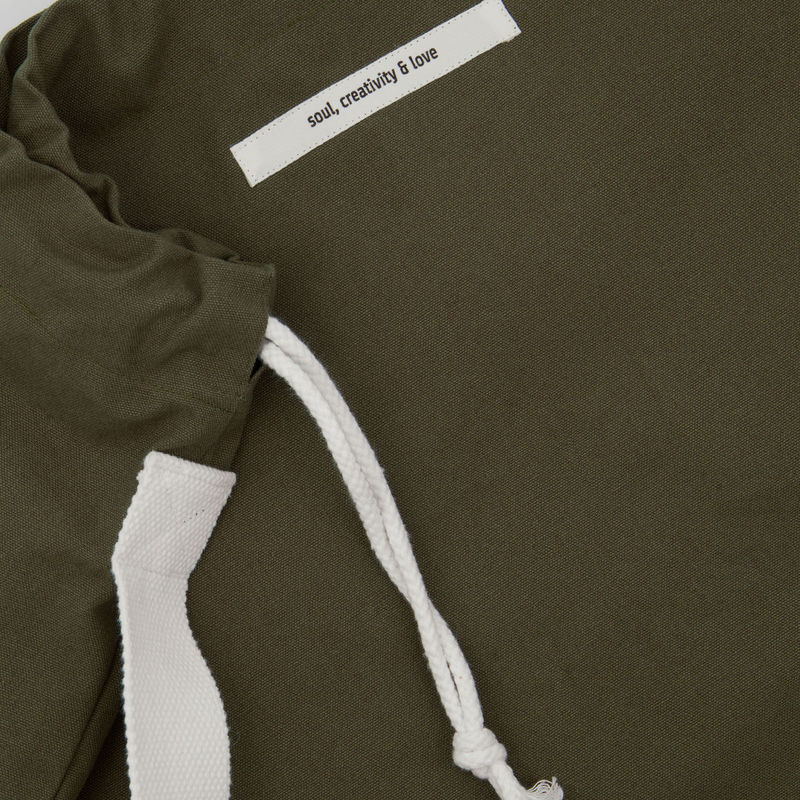 Køb Bomuldspose Cataria Army green  | 299,95 | Fri fragt over 149 kr. | Hurtig levering | Dag til dag levering | Meraki, Society of Lifestyle | Net, Taske, Pose, Slut med engangs poser, Mulepose, Indkøbstaske, Bærepose, All purpose bag set, Vasketøjspose, Opbevaringspose