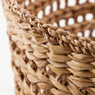 Køb Kurve Ramla Natural | 1.499,00 | Fri fragt over 149 kr. | Hurtig levering | Dag til dag levering | House Doctor, Society of Lifestyle | Søgræs, Kurve af søgræs, Vasketøjskurv, Tøjkurv, Tæppekurv, Kurv til tæpper, Brun kurv, Fletkurv