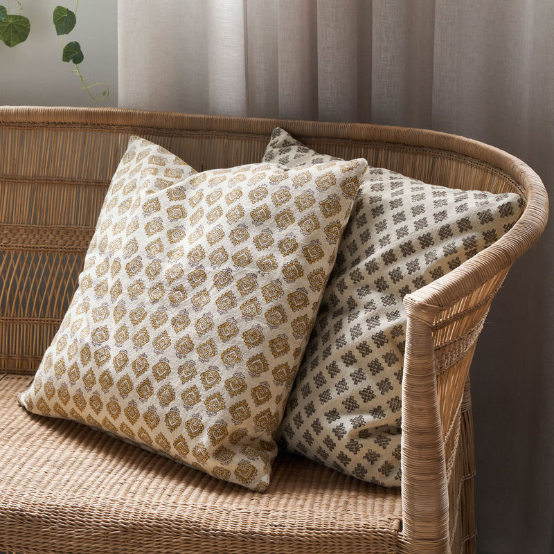 Køb Pudebetræk Saba Beige 50x50 cm | 199,95 | Flere størrelser | Fri fragt over 149 kr. | Hurtig levering | Dag til dag levering | House Doctor | Pudebetræk, Indisk bloktryk, Pude med bloktryk, Pudebetræk med bloktryk, Pudebetræk med indisk bloktryk, Beige