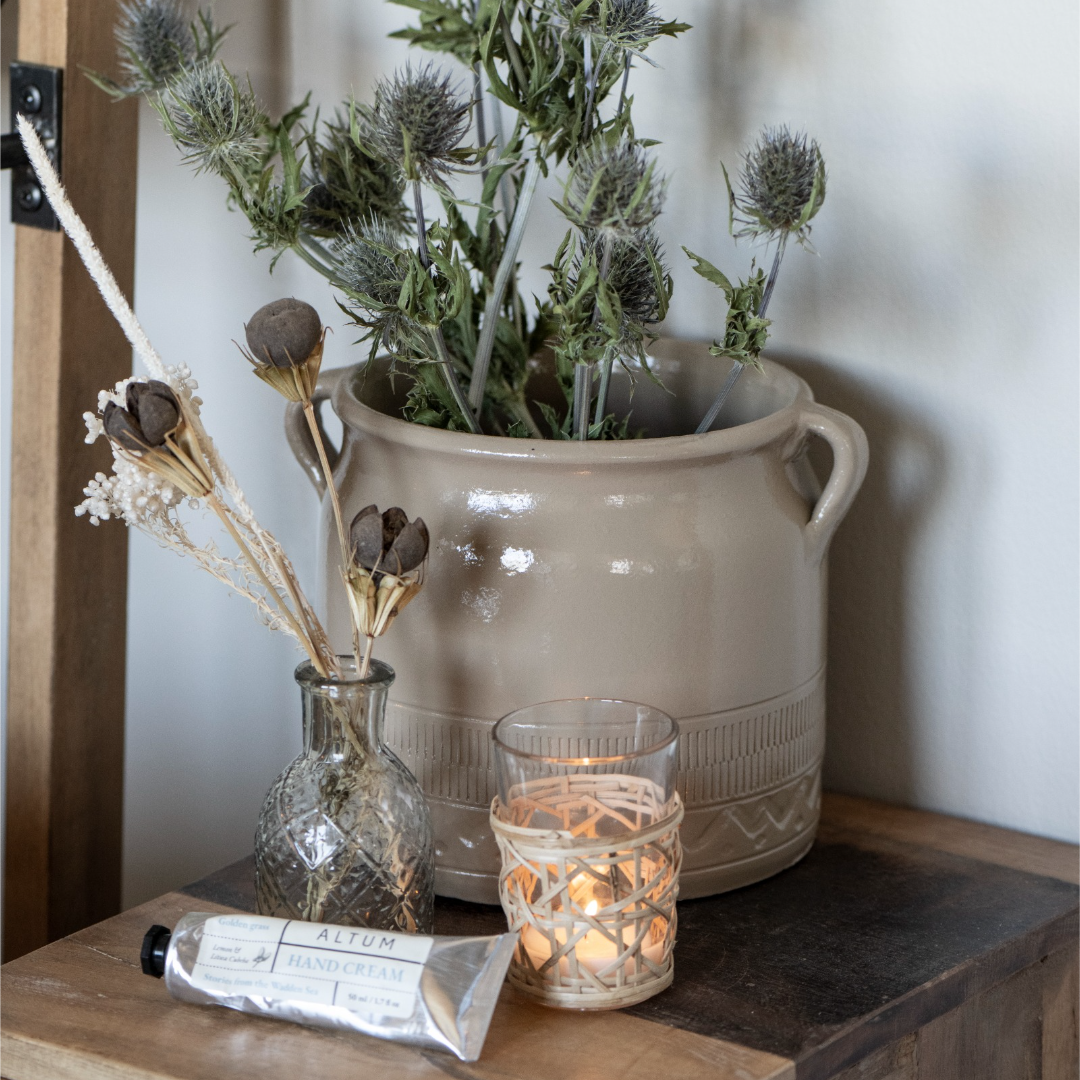 Køb Lygte til fyrfadslys med søgræsflet | 29,95 | Fri fragt over 149 kr. | Hurtig levering | Dag til dag levering | Ib Laursen | Glas, Vandglas, Drikkeglas, Fyrfadsstage, Glas til lys, Glas i holder