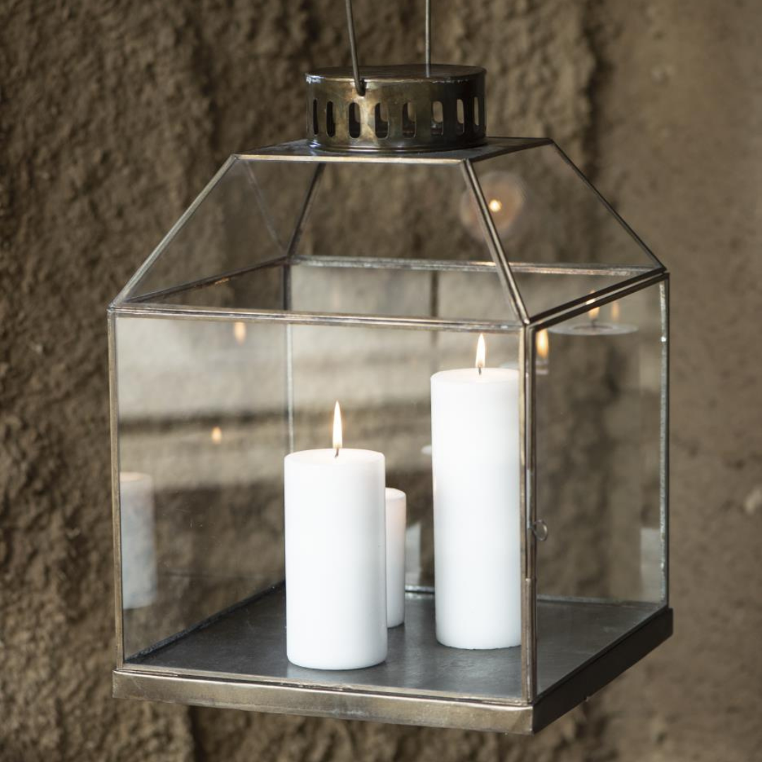 Køb Lanterne Antik Messing Gigantium | 1099,00 | Fri fragt over 149 kr. | Hurtig levering | Dag til dag levering | Ib Laursen | Lyslanterne, Lys, Udeliv, Indendøre, Belysning, LED lys, Bloklyse, Lyskæde 
