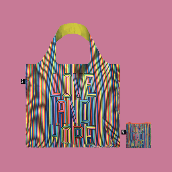 Køb Indkøbspose Love & Hope | 69,95 | Fri fragt over 149 kr. | Hurtig levering | Dag til dag levering | Loqi | Håndtaske, Træningstaske, Totetaske, Indkøbstaske, Tote bag, Undgå plastposer, Undgå engangsposer, Stofnet, Genbrugsmulepose, Pose, Net, Indkøbsnet