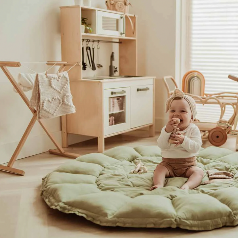 Køb Legetæppe Bloom Økologisk Bomuld - Meadow green | 899,00 | Fri fragt over 149 kr. | Hurtig levering | Dag til dag levering | Play&Go | Til baby, Til børn, Legemåtte, Kravlegård, Tæppe, Bloom Organic Babymat, Tawny Brown, Meadow green