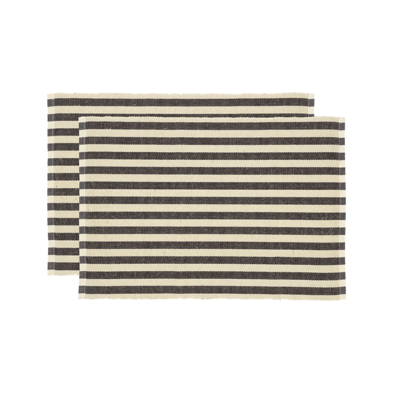 Køb Dækkeserviet Statement Stripe - sæt af 2 stk | 109,95 | Fri fragt over 149 kr. | Hurtig levering | Dag til dag levering | Södahl | Bordskåner, Borddækning, Striber, Farverige dækkeservietter