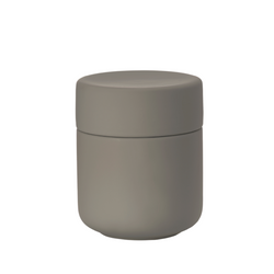 Køb Krukke med låg Ume | 219,95 | Fri fragt over 149 kr. | Hurtig levering | Dag til dag levering | Zone | Krukke, Beholder, Blomstervase, Til dekoration, Til opbevaring, Opbevaringsvase, Børsteholder, Tandbørsteholder, Tandkrus